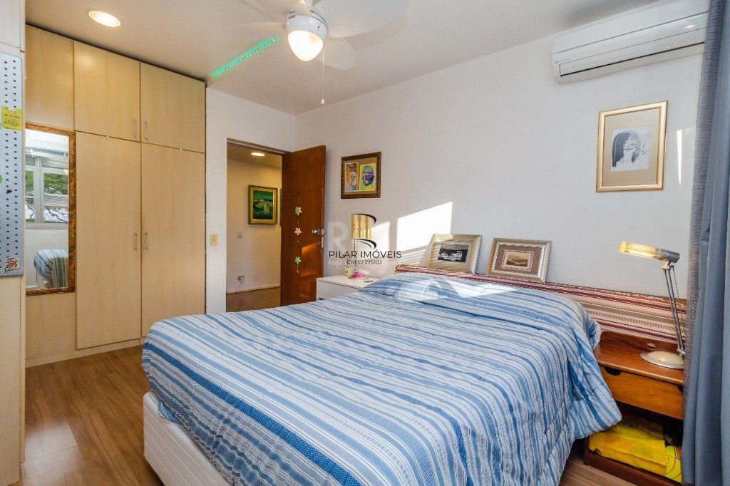 Apartamento para Venda - 138m², 3 dormitórios, sendo 1 suites, 1 vaga - Petrópolis