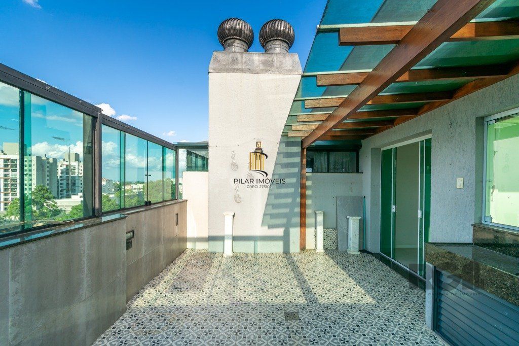 Cobertura no Cristo Redentor de 3 dormitórios e 2 vagas desocupado