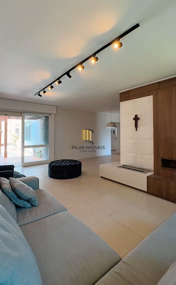 Casa no Bairro Jardim Lindóia de 3 dormitórios e 3 vagas