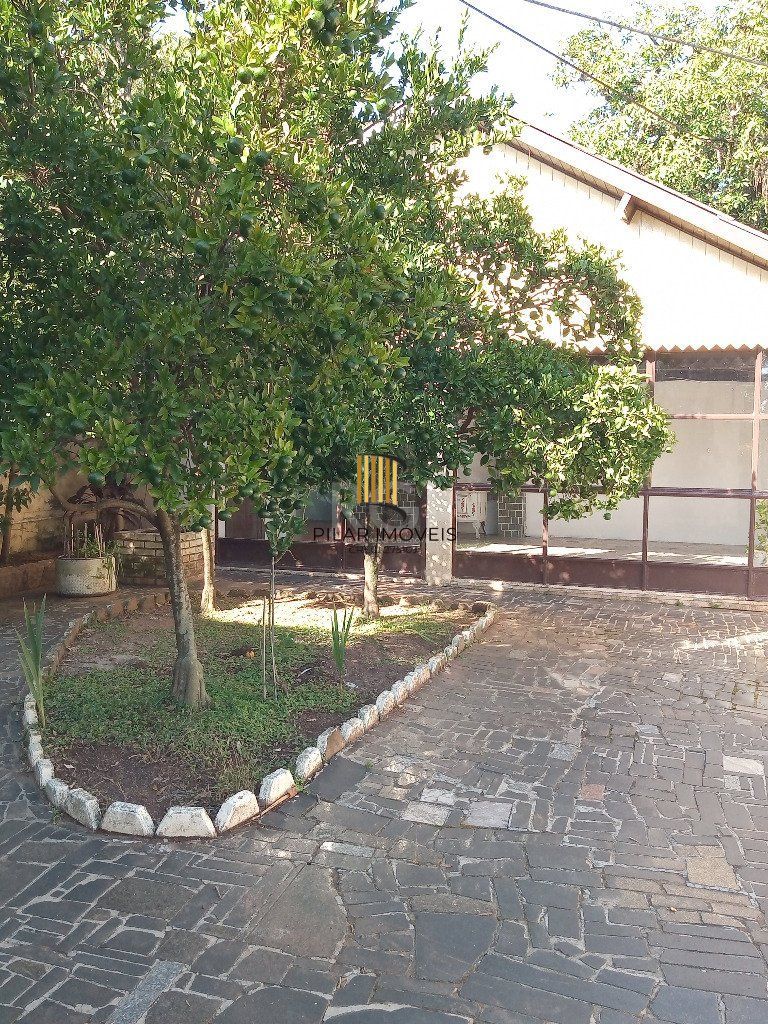 Casa para Venda - 170m², 4 dormitórios, sendo 1 suites, 2 vagas - Tristeza