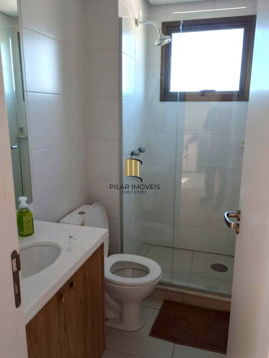 Apartamento de 2 dormitórios e 2 vagas DESOCUPADO