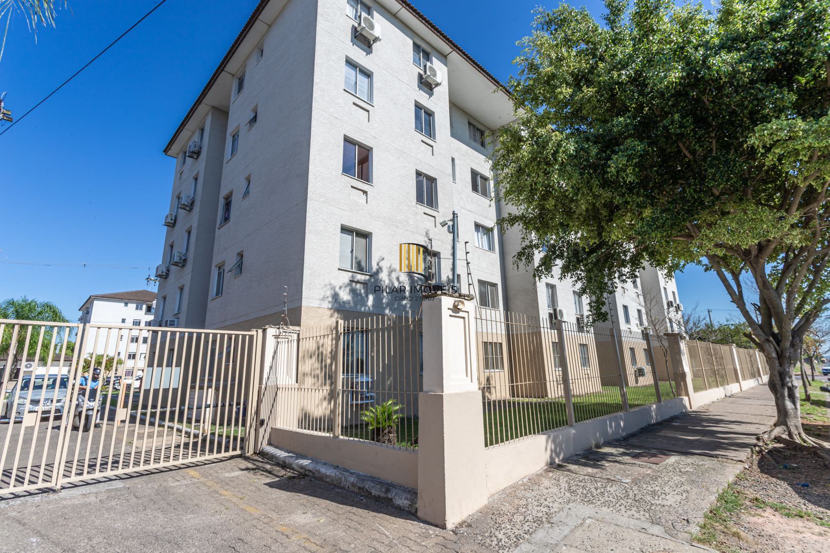Apartamento no Sarandi de 2 dormitórios vaga e infra MOBILIADO E DESOCUPADO