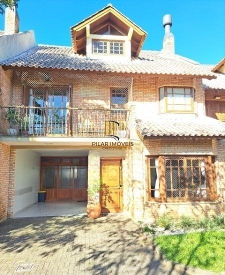 Casa em condomínio em Ipanema de 3 dormitórios e 2 vagas