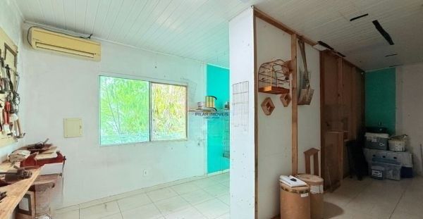 Sobrado no bairro Vila Ipiranga de 4 dormitórios e 4 vagas