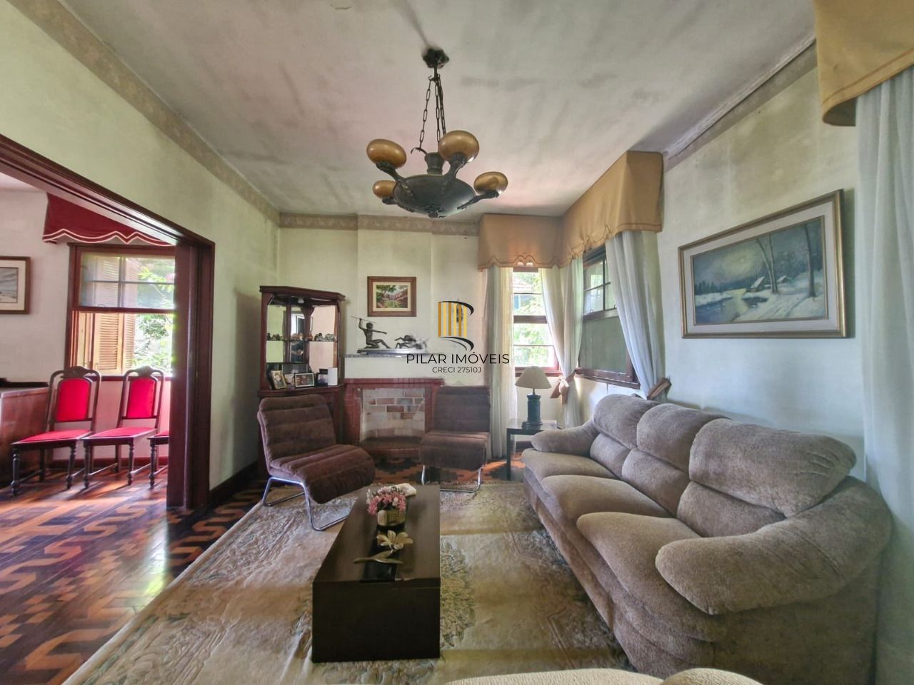 Casa 4 dormitórios no bairro Petrópolis