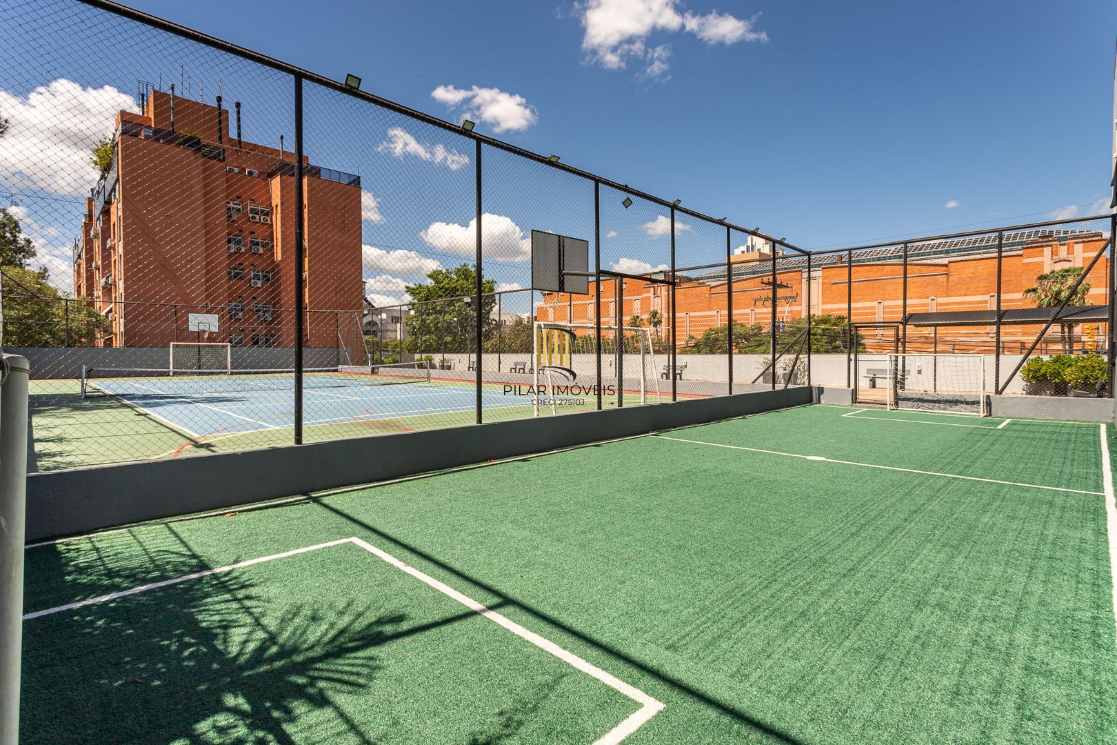 Apartamento de 2 dormitórios DESOCUPADO em frente do Iguatemi