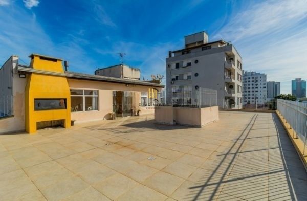 Apartamento no bairro Cristal de 1 dormitório REFORMADO E MOBILIADO