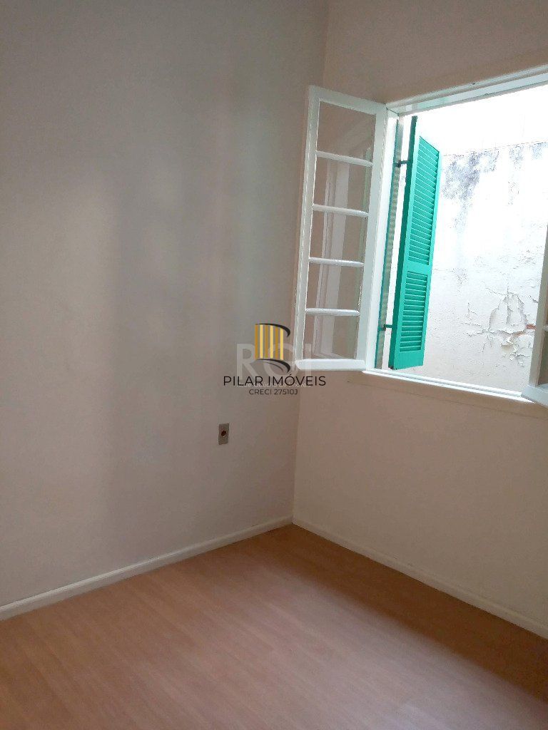 Casa para Venda - 170m², 4 dormitórios, sendo 1 suites, 2 vagas - Tristeza