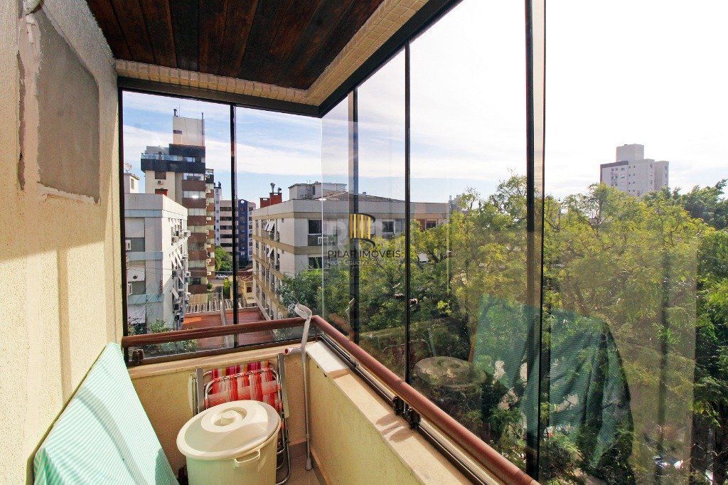 Apartamento 3 dormitórios 2 vagas - Petrópolis