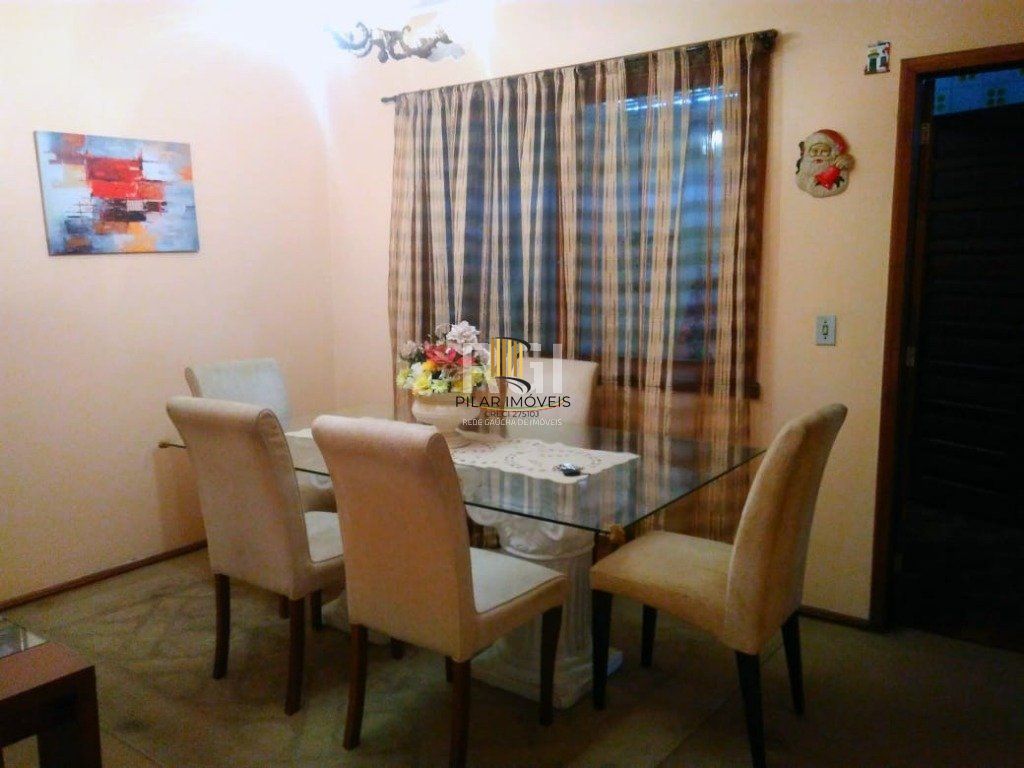 Casa para Venda - 340m², 4 dormitórios, sendo 2 suites, 3 vagas - Jardim Lindóia