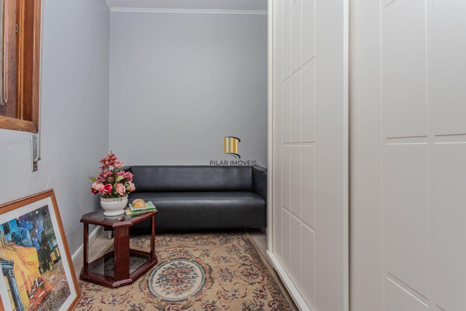 Prédio Residencial no Passo D'areia com 8 dormitórios e 8 vagas