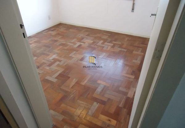 Apartamento no bairro Vila Ipiranga de 1 dormitório DESOCUPADO