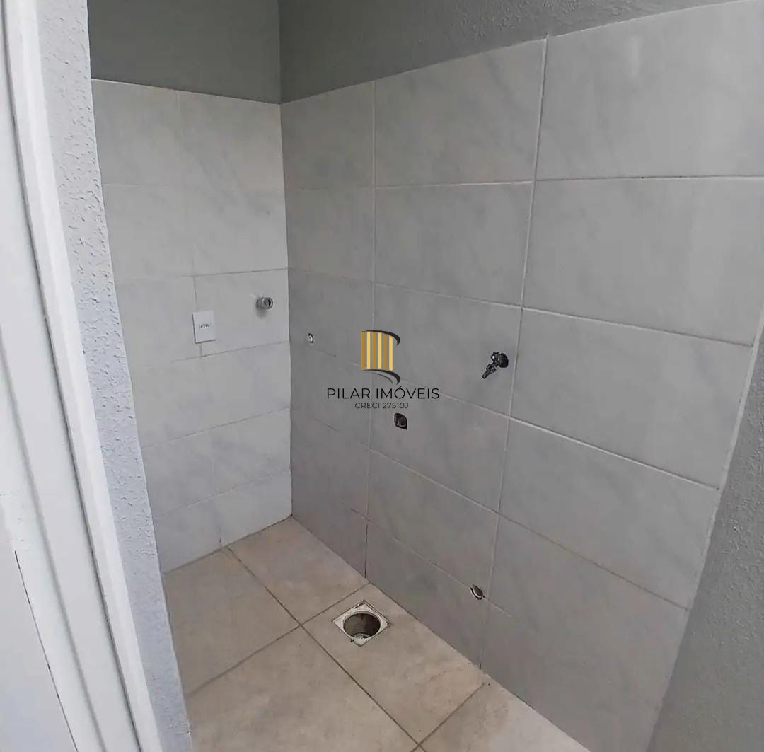 Sobrado 2 dormitórios no bairro Hípica