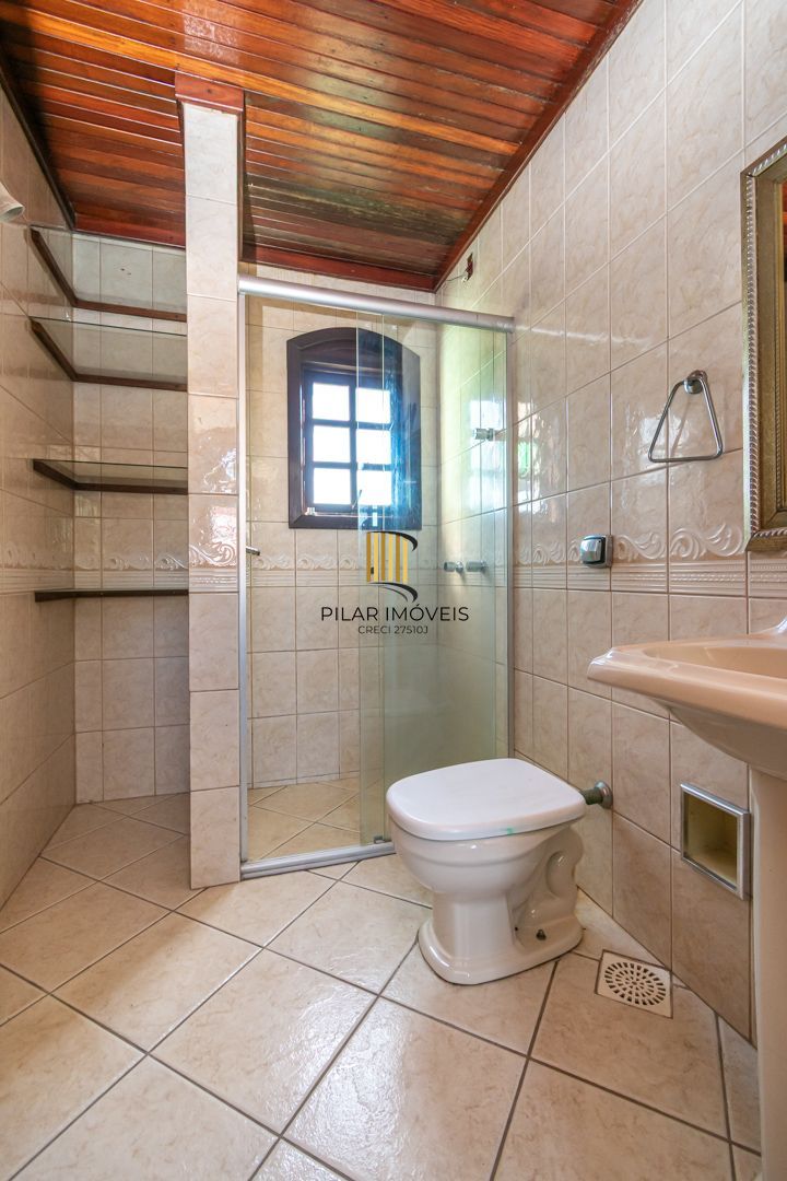 Casa 5 dormitórios no bairro Jardim Sabará