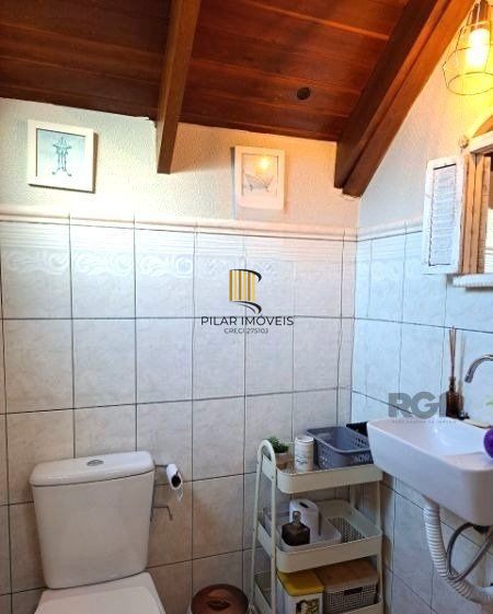Casa em condomínio em Ipanema de 3 dormitórios e 2 vagas