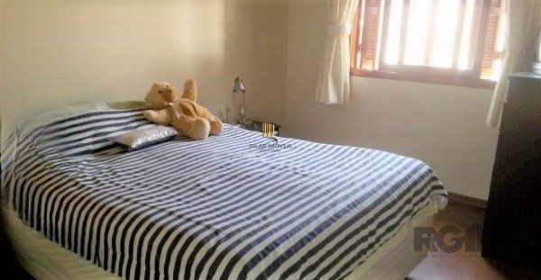 Casa em condomínio no Partenon de 3 dormitórios e vaga