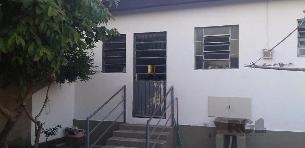 Casa 02 dormitórios, no bairro Parque Ipiranga, em Gravataí, RS.