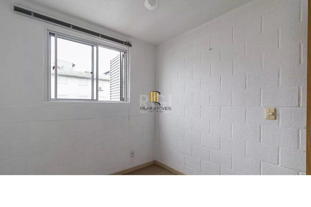 Apartamento para Venda - 37.58m², 2 dormitórios, 1 vaga - Rubem Berta