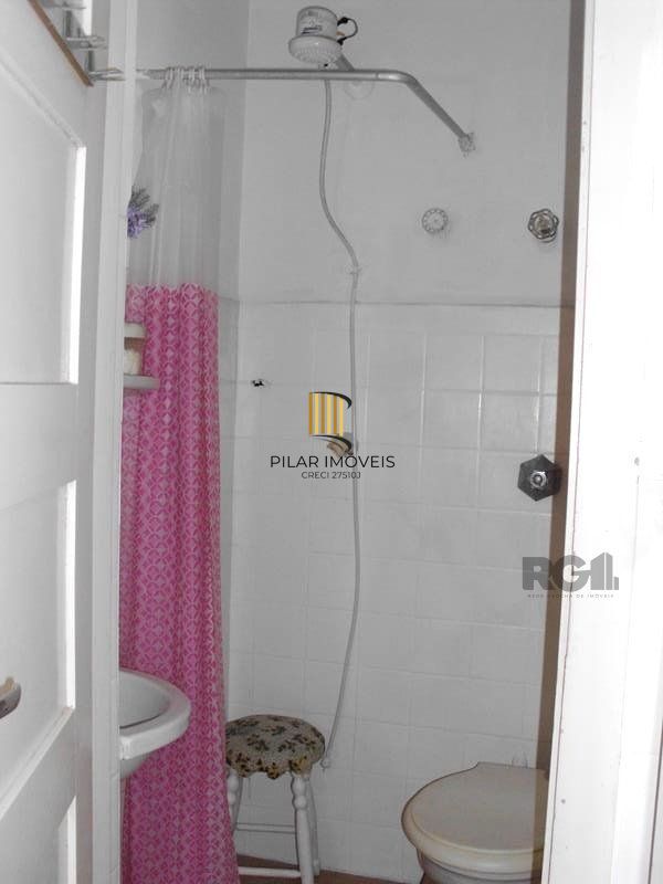 Casa sobrado no bairro Higienópolis de 3 dormitórios e 2 vagas