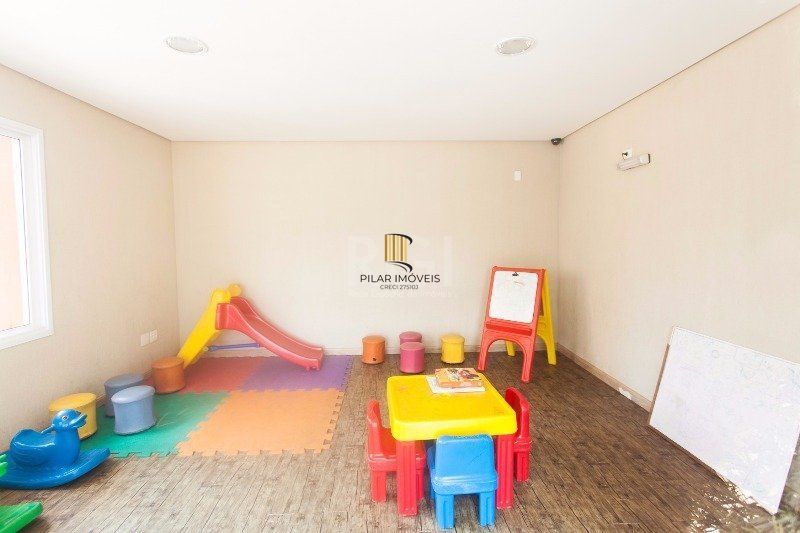 Apartamento no Cristal de 2 dormitórios vaga e infra