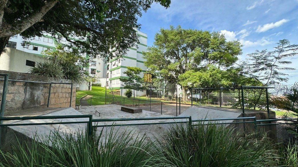 Apartamento de 2 dormitórios no bairro Nonoai