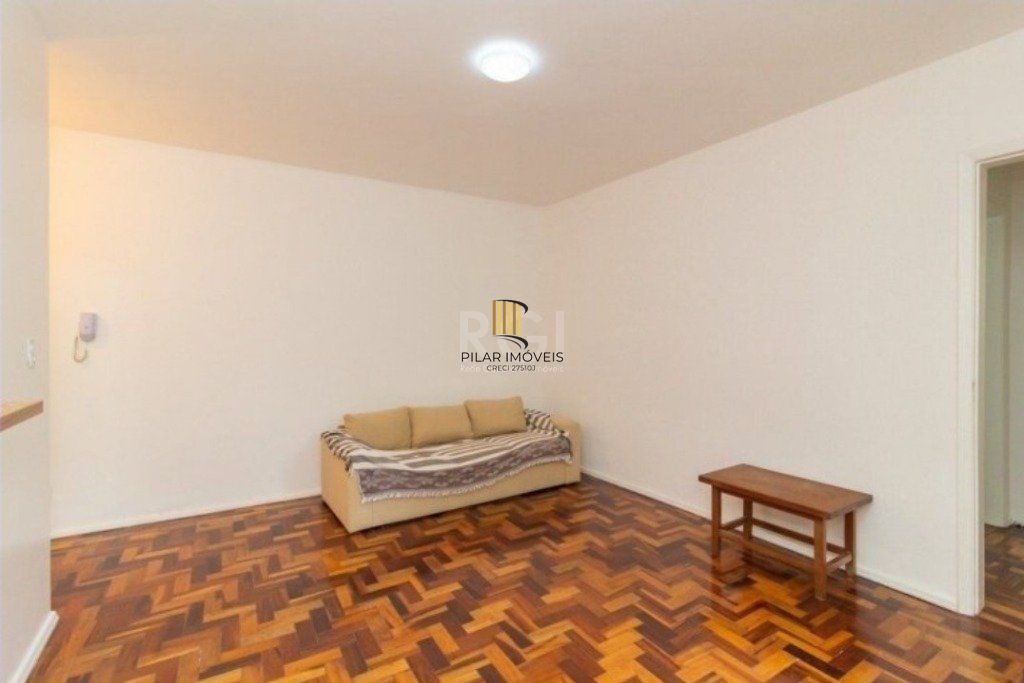 Apartamento no Petrópolis de 2 dormitórios