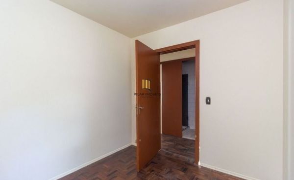 Apartamento no Camaquã de 3 dormitórios