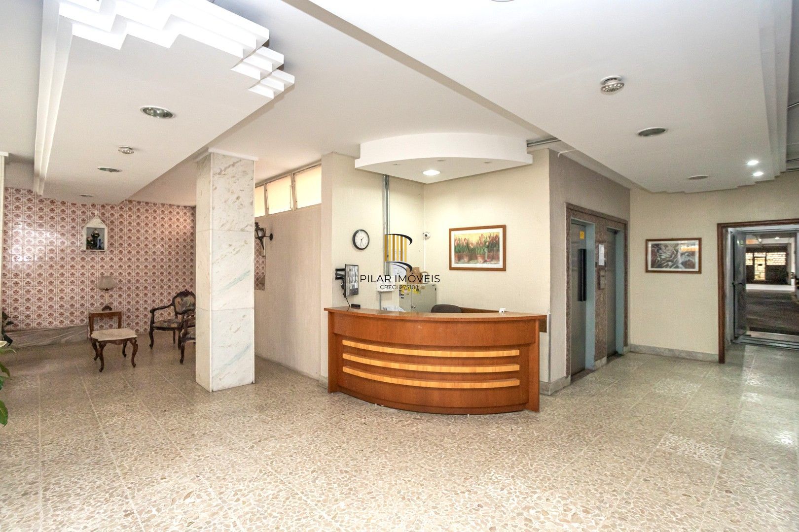 Apartamento no Centro de 2 dormitórios e vaga