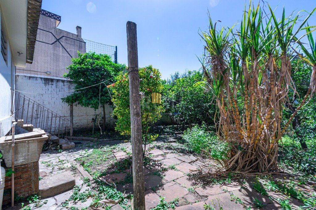 Casa de 3 dormitórios, 3 vagas