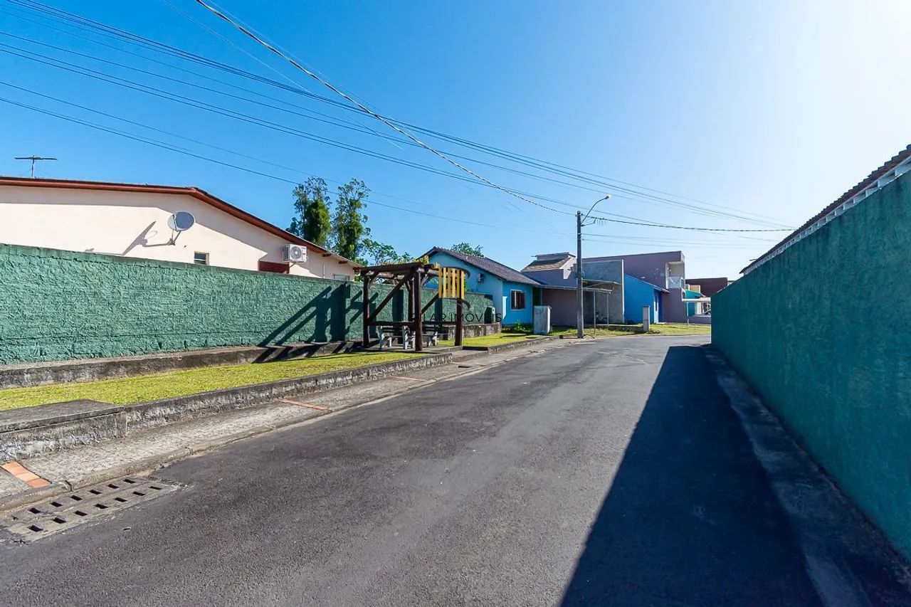 Casa 2 dormitórios no bairro Parque dos Anjos