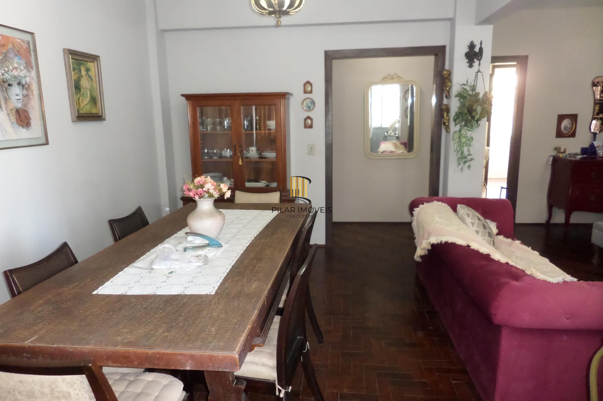 Apartamento no bairro Indepndência com 94m² de 2 dormitórios