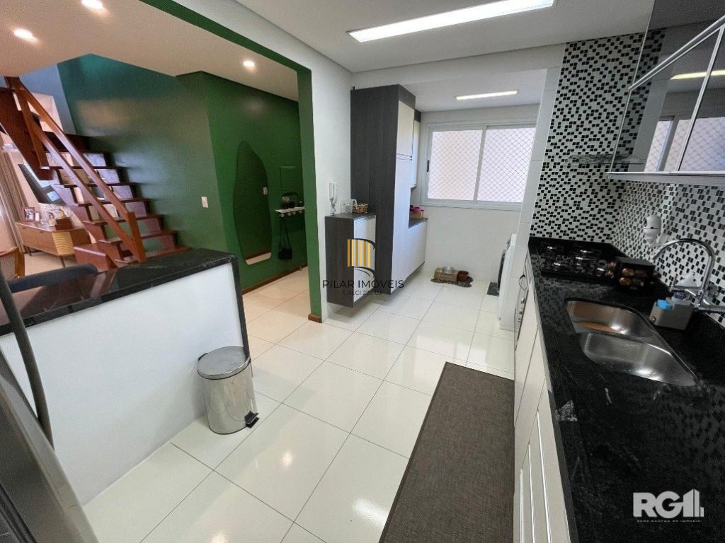 Apartamento Duplex com 3 quartos à venda, 144m²