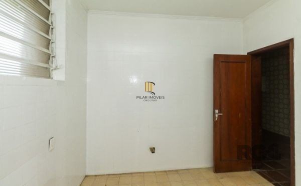 Casa 5 dormitórios no bairro Jardim Sabará