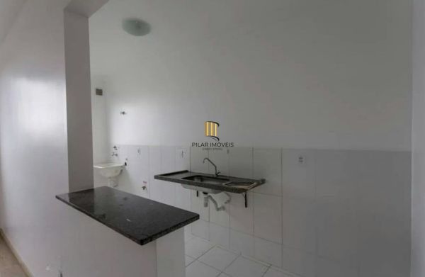 Apartamento no bairro Nonoai de 2 dormitórios e vaga