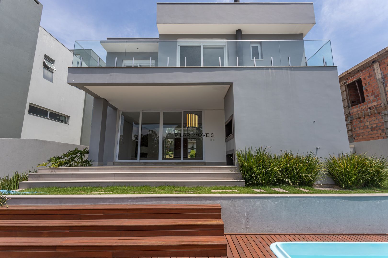 Casa de Condomínio 4 dormitórios no bairro Vila Nova