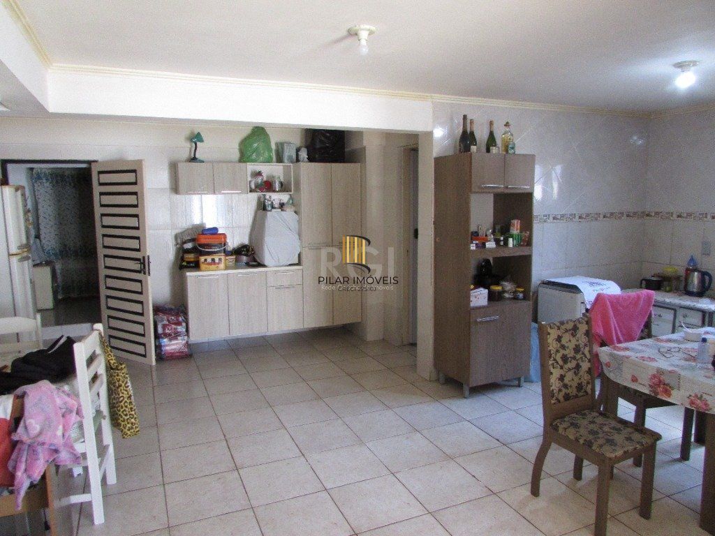 Casa para Venda - 180m², 3 dormitórios, 2 vagas - Jardim Carvalho