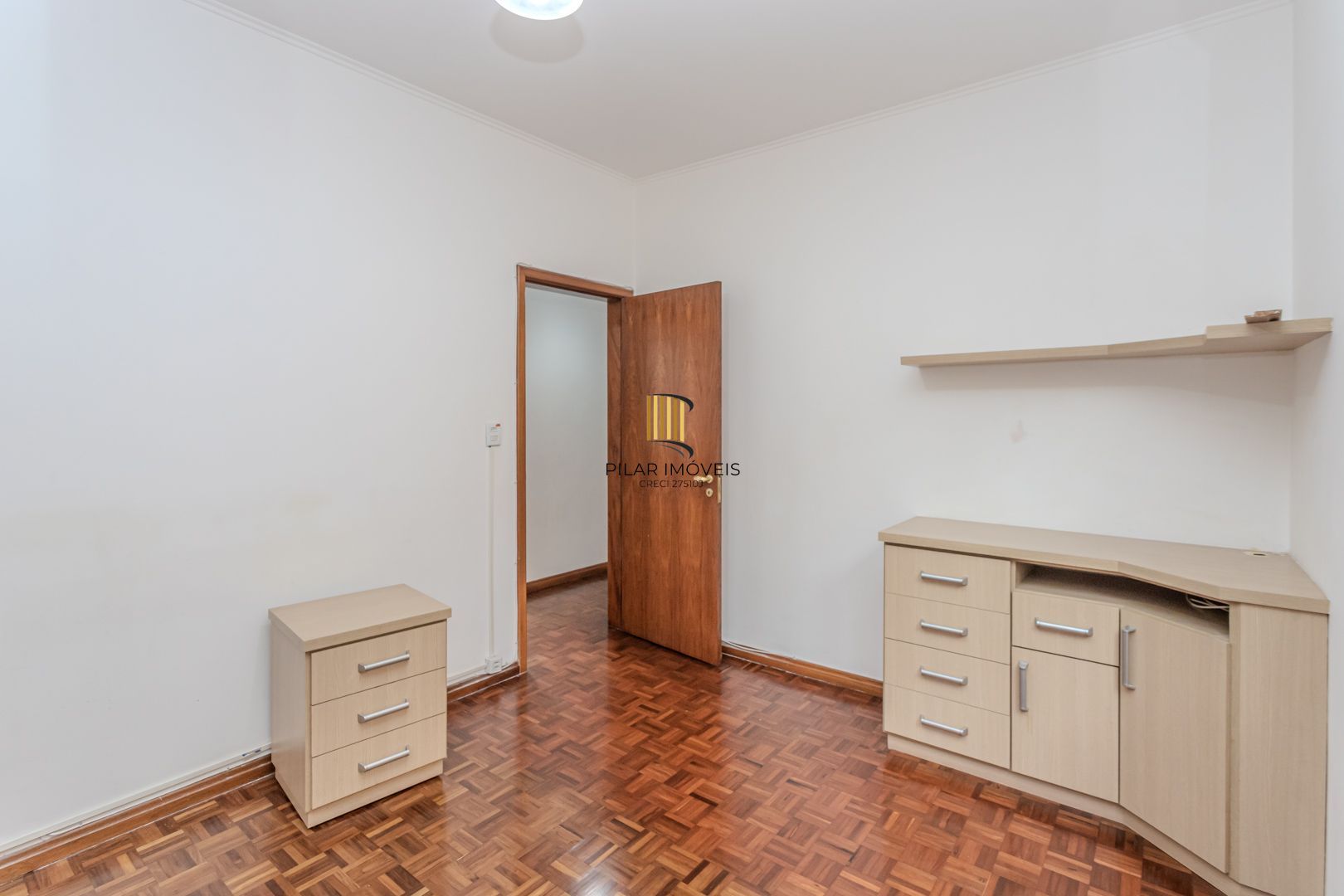 Apartamento no Jardim Lindóia de 2 dormitórios DESOCUPADO