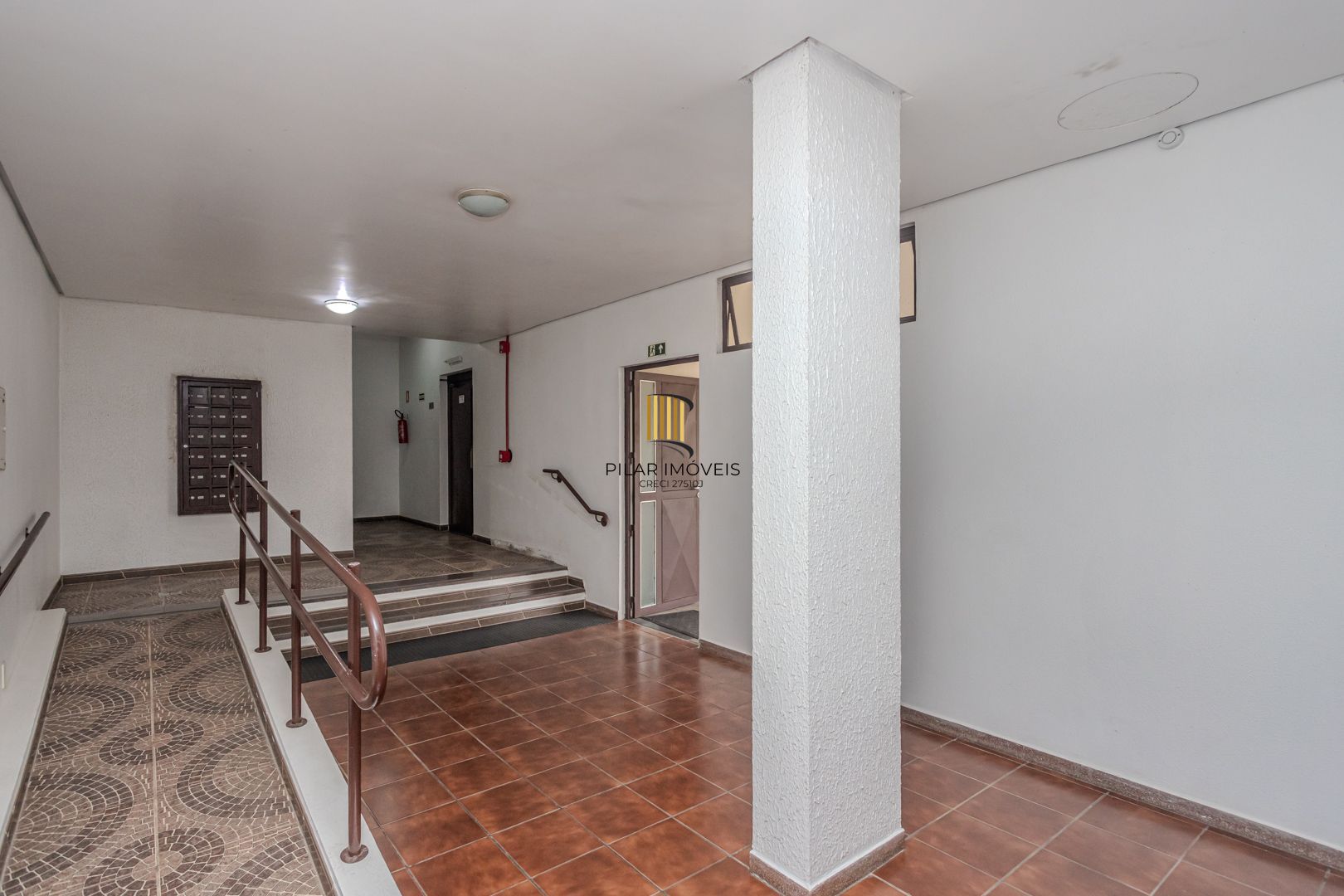 Cobertura no Menino Deus de 3 dormitórios e vaga