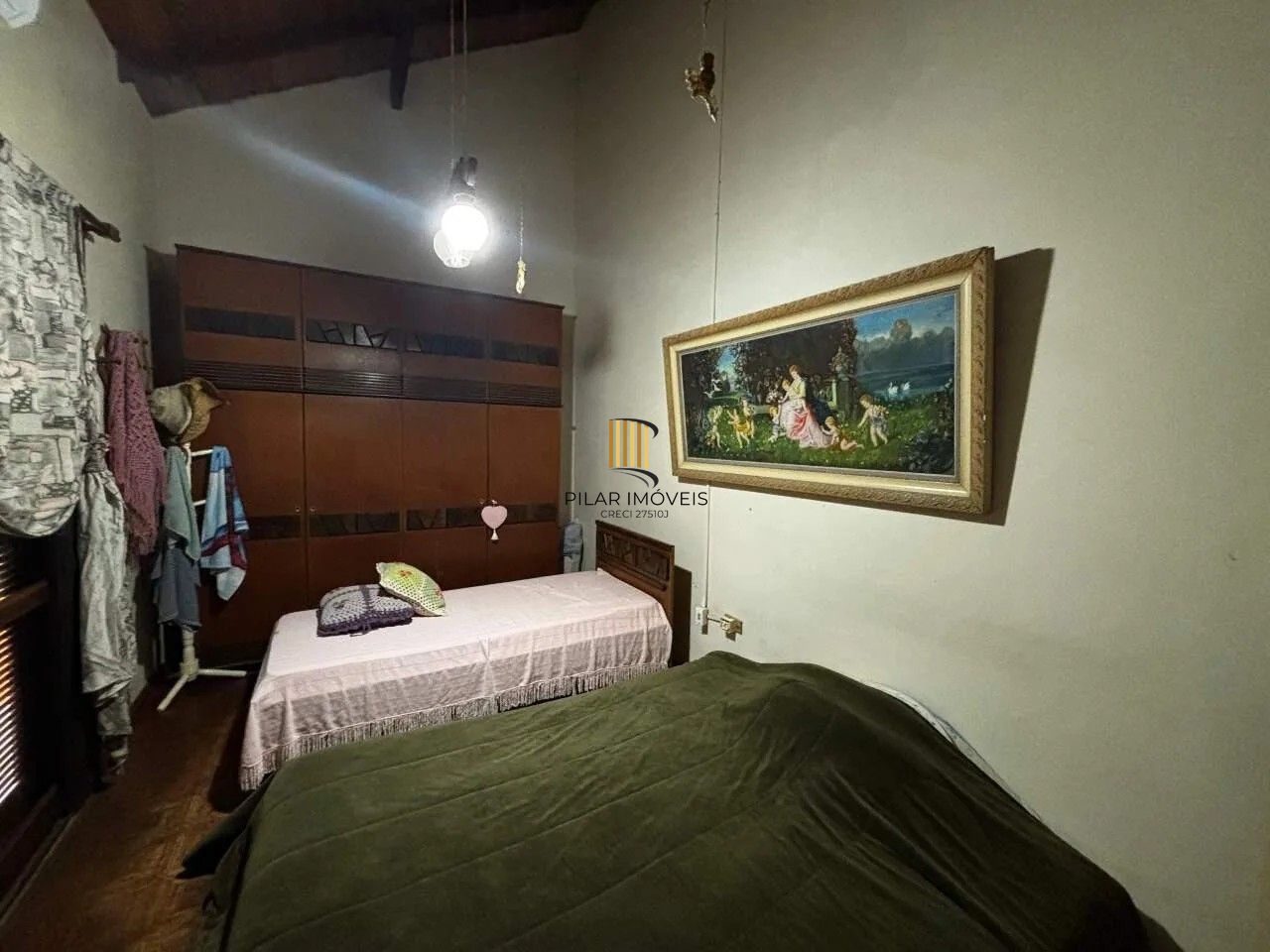 Sítio 6 dormitórios no bairro Fiuza