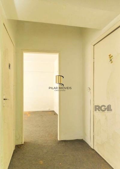 Apartamento de 1 dormitório, Centro Histórico desocupado