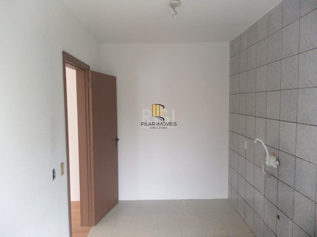 Apartamento 2 Dormitório(s) Bairro Cavalhada