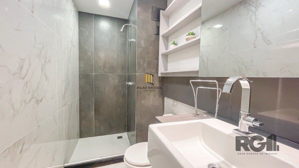 Apartamento no Sarandi de 3 dormitórios e vaga