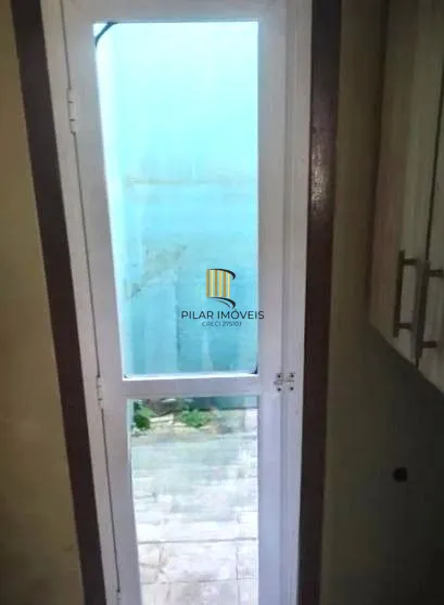 Casa no Sarandi de 2 dormitórios e pátio