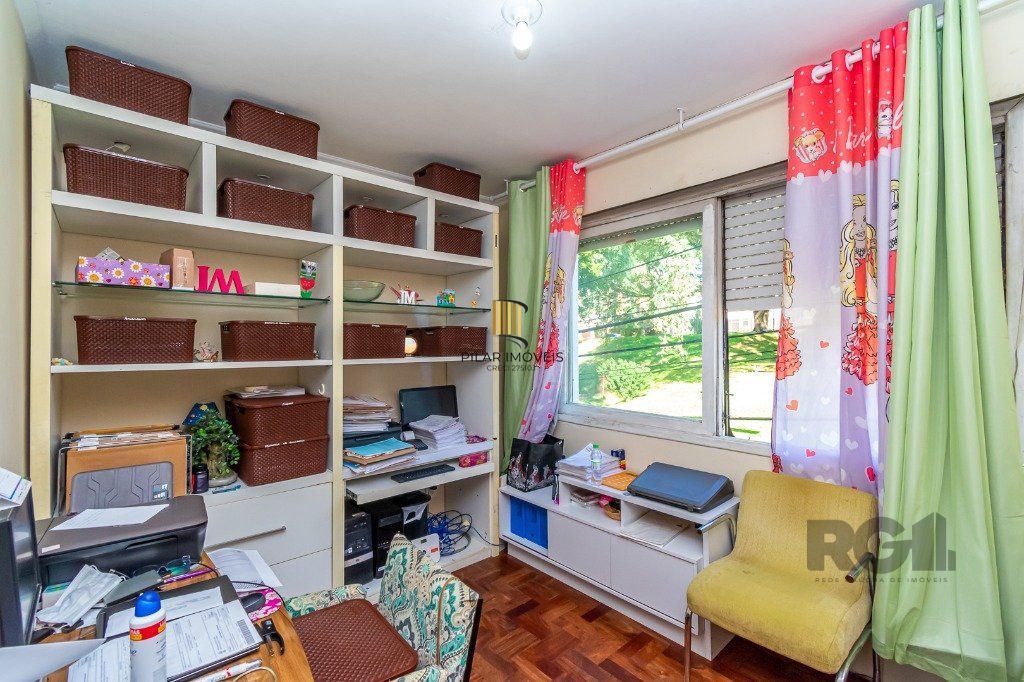 Apartamento 3 dormitórios com dependência com vaga na Medianeira