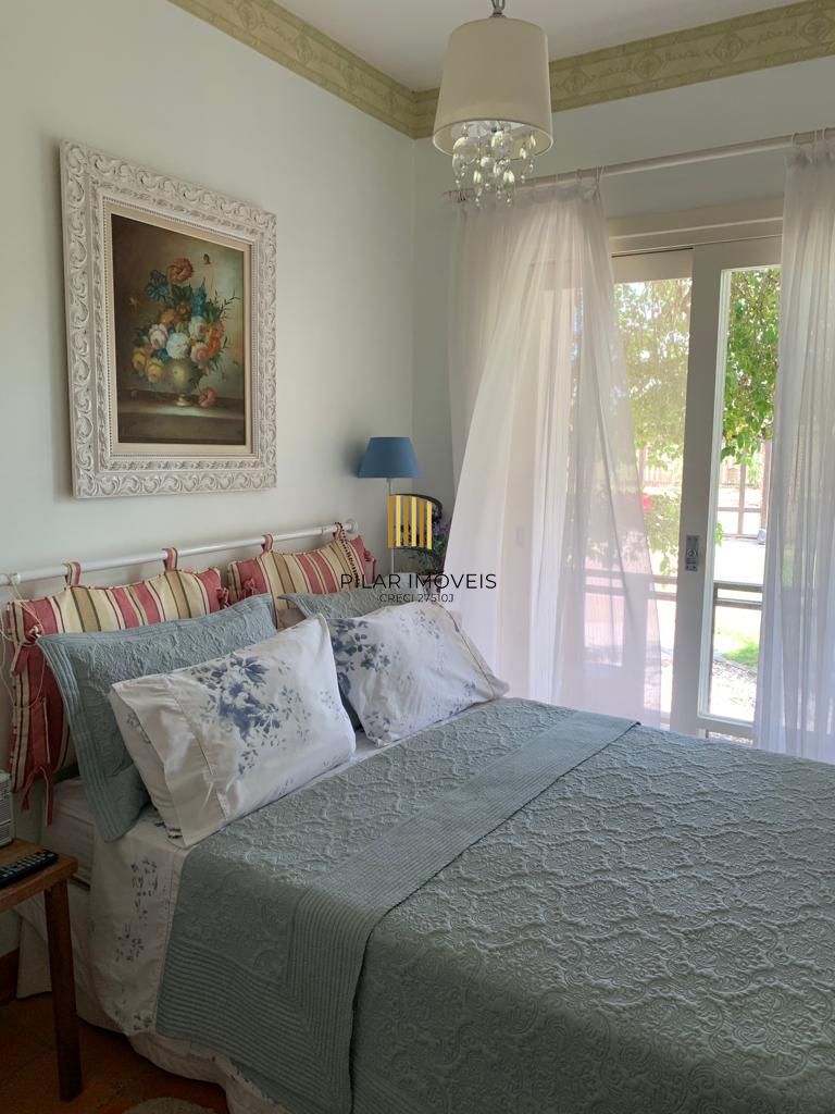 Casa na praia de Atlântida de 4 dormitórios