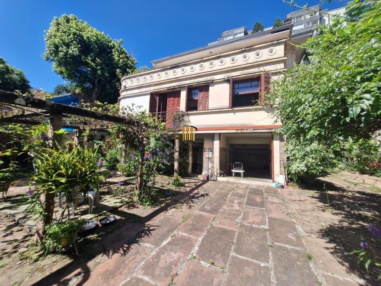 Casa 4 dormitórios no bairro Petrópolis