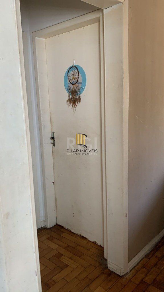 Casa 4 dormitórios 3 banheiros garagem coberta para 3 + carros