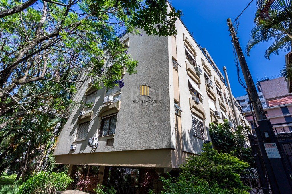 Apartamento no bairro Mont Serrat de 3 dormitórios e vaga Desocupado