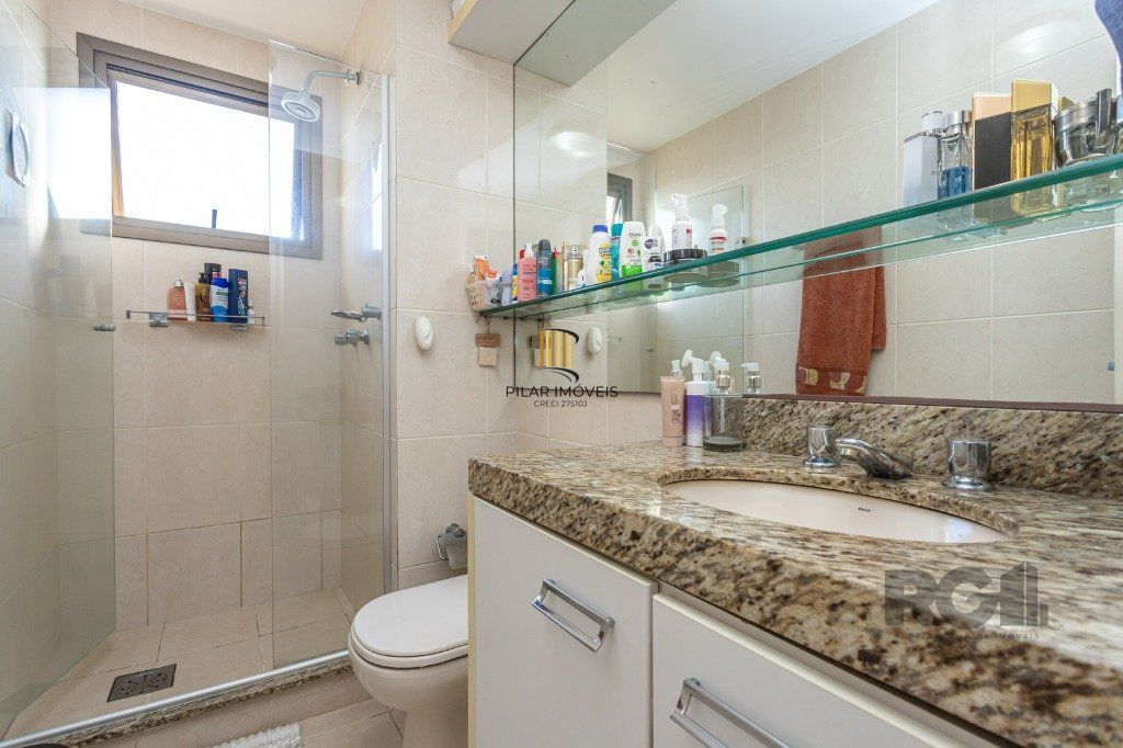 Apartamento 3 dormitórios no bairro Menino Deus