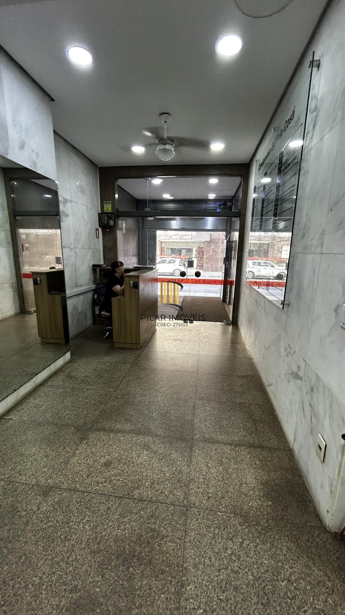 Sala Comercial 1 dormitório no bairro Centro Histórico